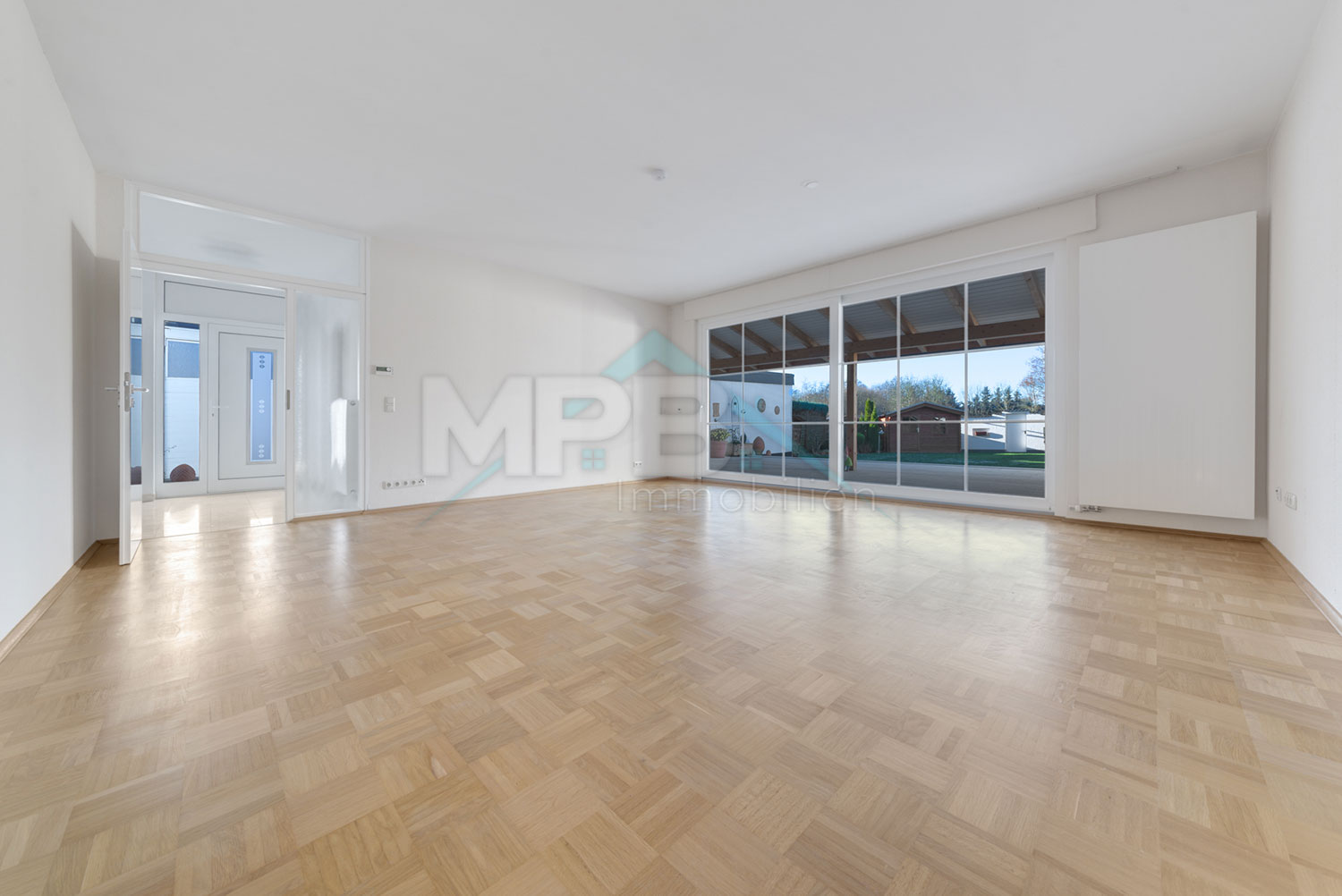 Großzügige Familienwohnung – Ansicht 1