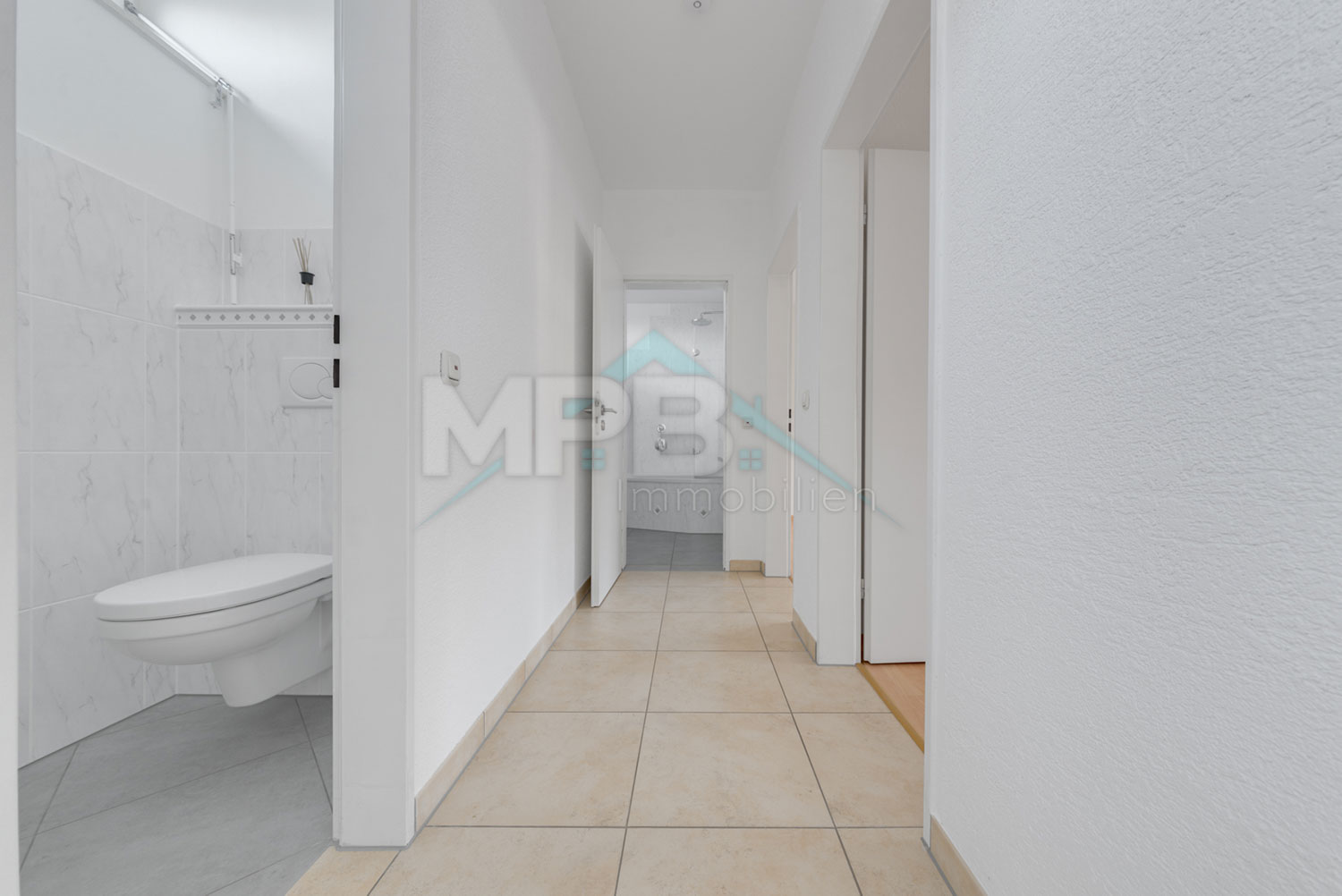 Großzügige Familienwohnung – Ansicht 9