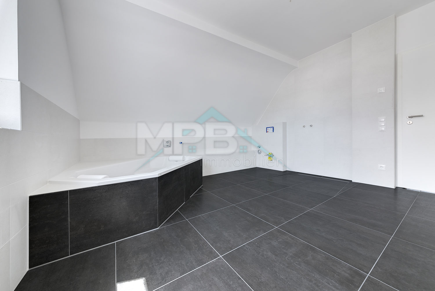 Modernes Reihenhaus – Ansicht 12