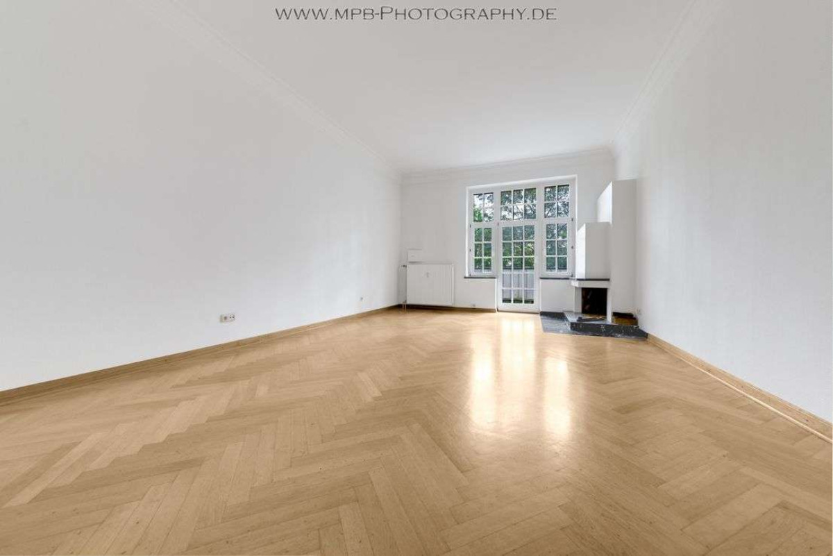 Möbliertes Apartment in Köln-Marienburg